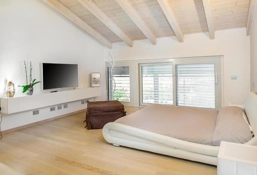 住宿加早餐  Gelso Bianco Country Resort