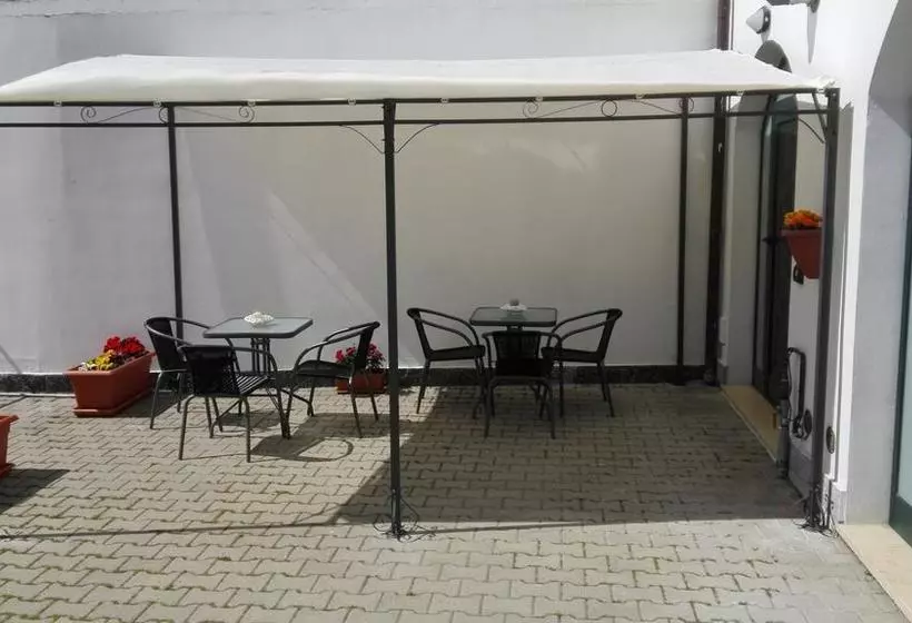 تختخواب و صبحانه I Templari