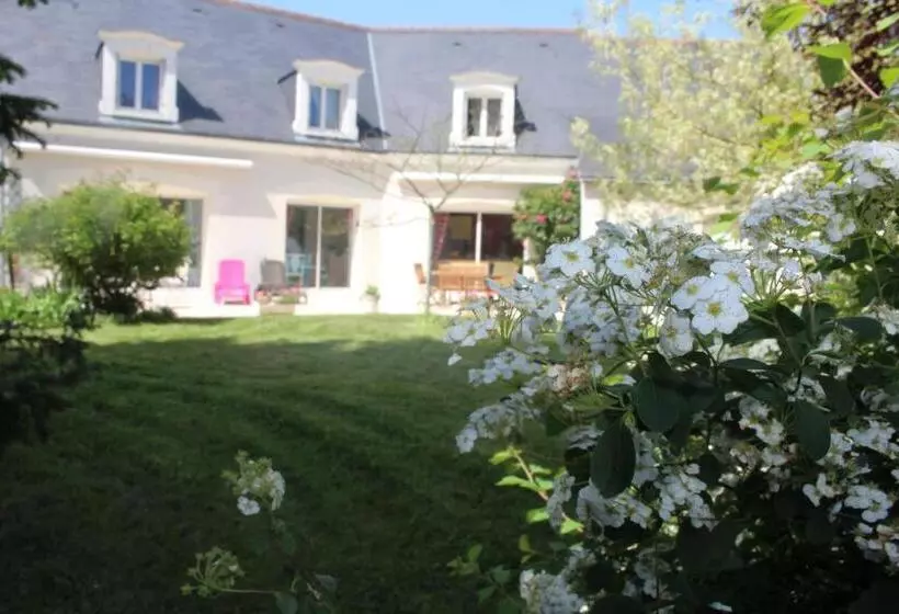 ベッドアンドブレックファースト Le Clos Des Roses