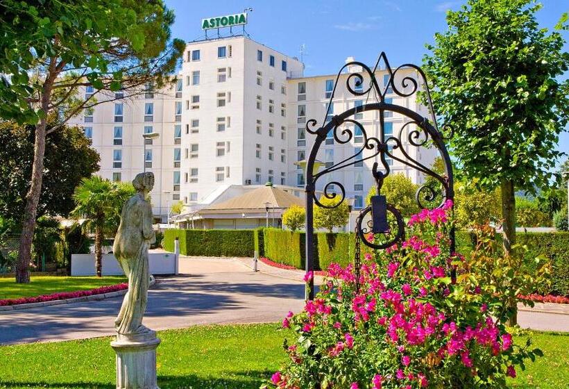 בית מלון כפרי Abano Astoria