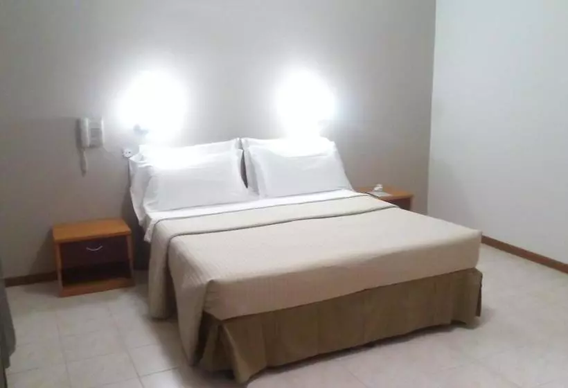 ホテル Albergo Soliani