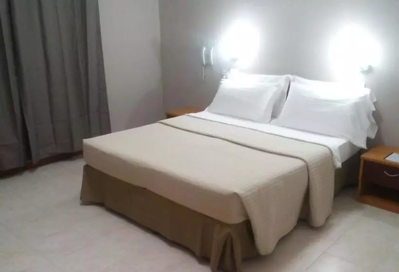 ホテル Albergo Soliani