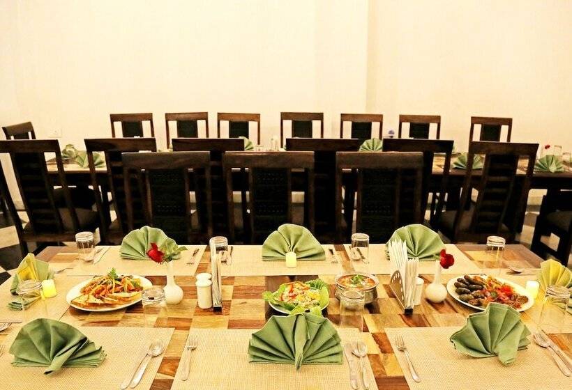 ホテル Atulya Niwas, Udaipur