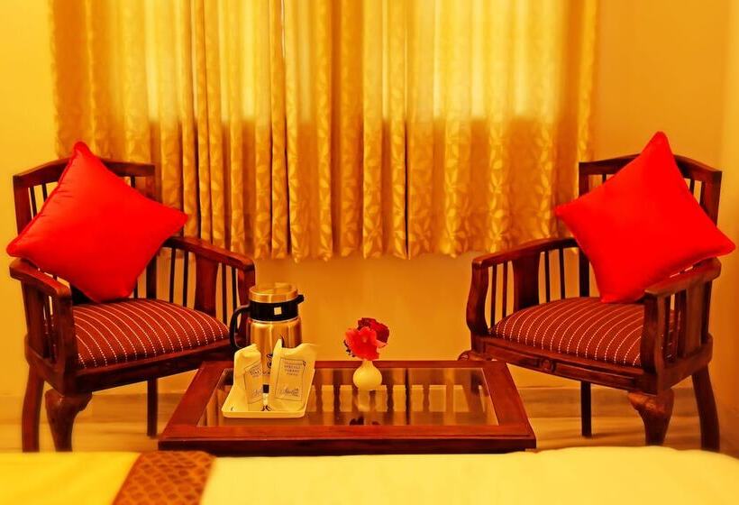 ホテル Atulya Niwas, Udaipur