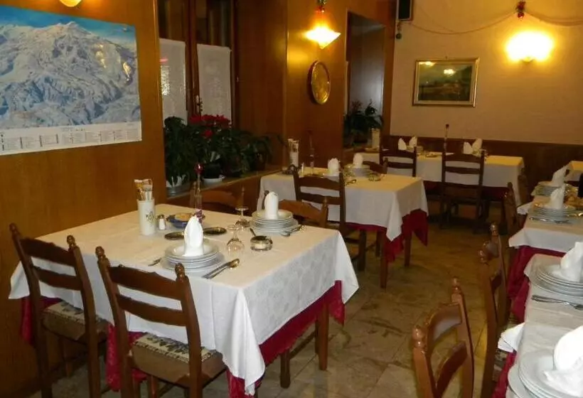 هتل Del Corso