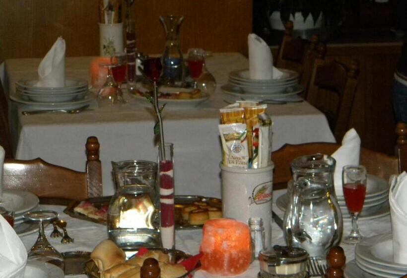 בית מלון כפרי Del Corso