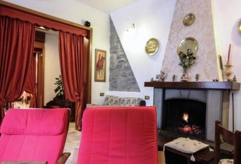 בית מלון כפרי Del Corso