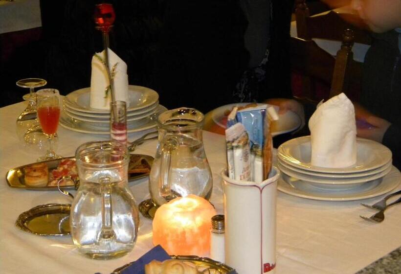 בית מלון כפרי Del Corso