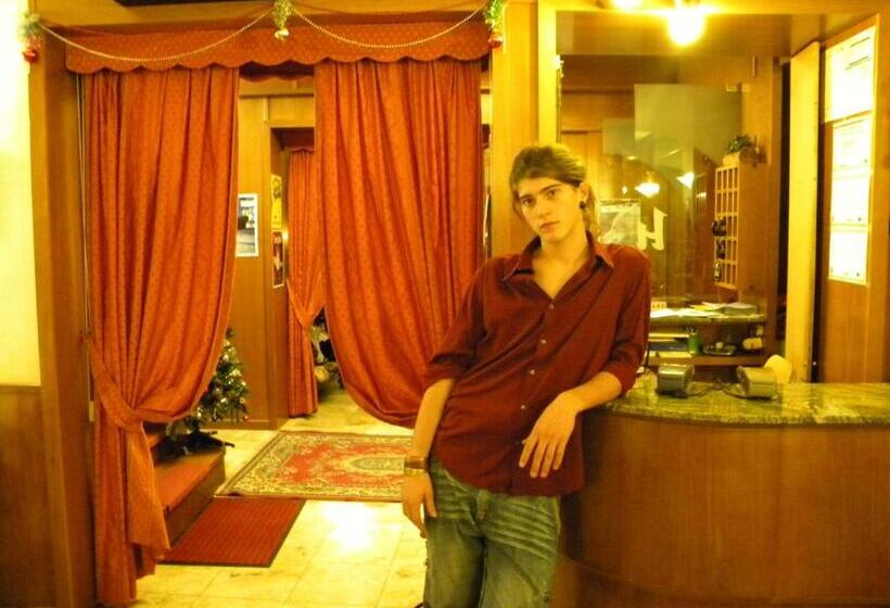 בית מלון כפרי Del Corso