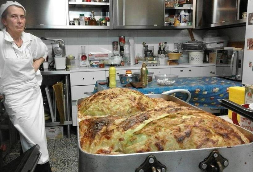 בית מלון כפרי Del Corso