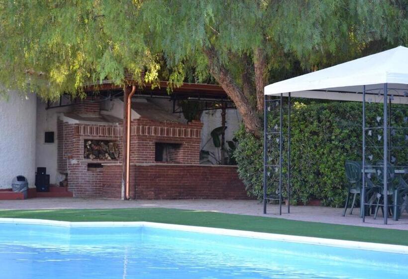 בית מלון כפרי Miravalle