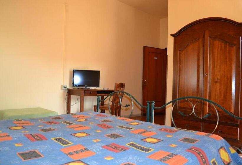 בית מלון כפרי Miravalle