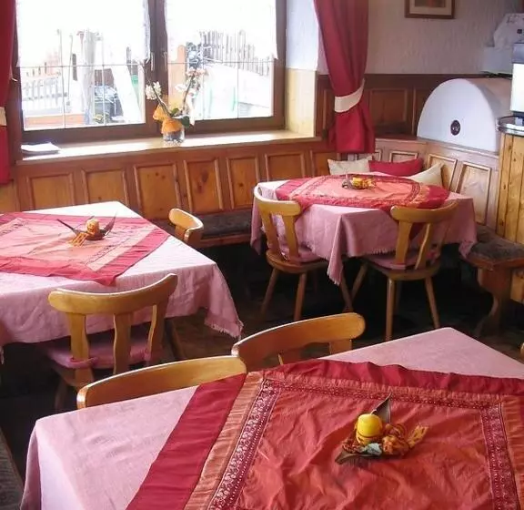 ホテル Pension Schönblick