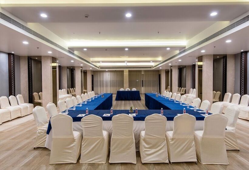 Hotel Regenta Central Jaipur