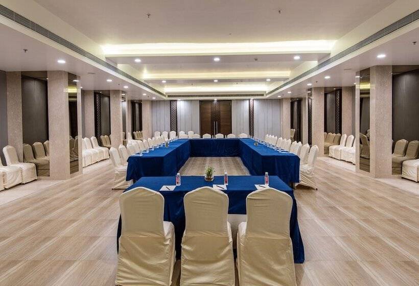 Hotel Regenta Central Jaipur