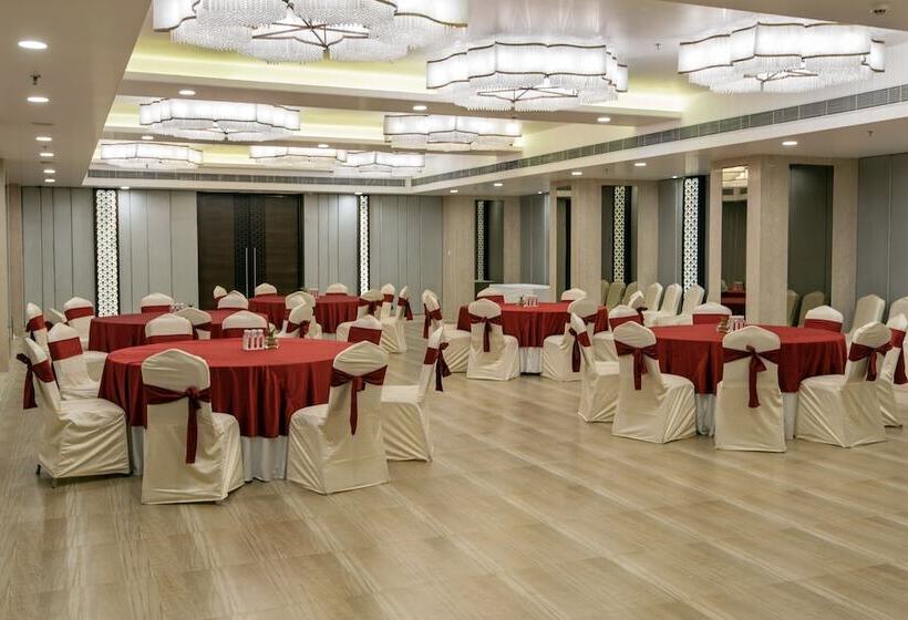 Hotel Regenta Central Jaipur