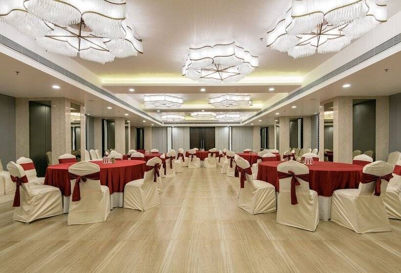 Hotel Regenta Central Jaipur