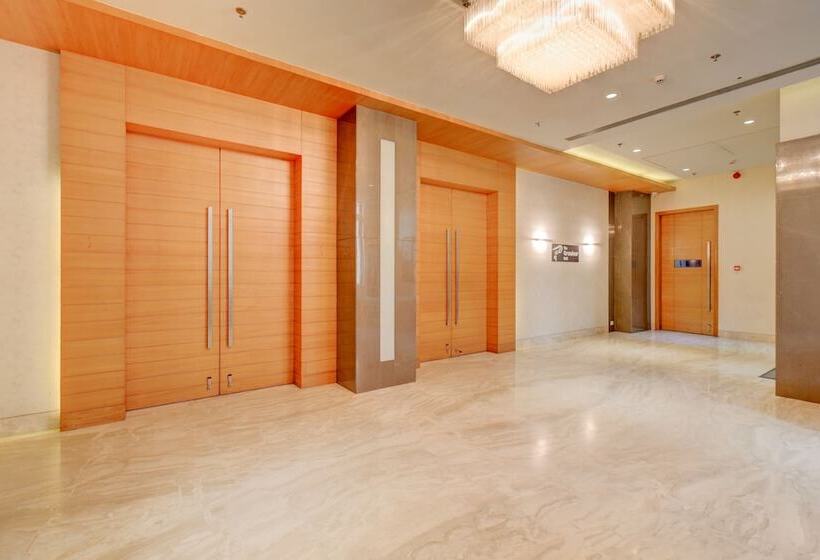 The Ssk Solitaire Hotel & Banquets