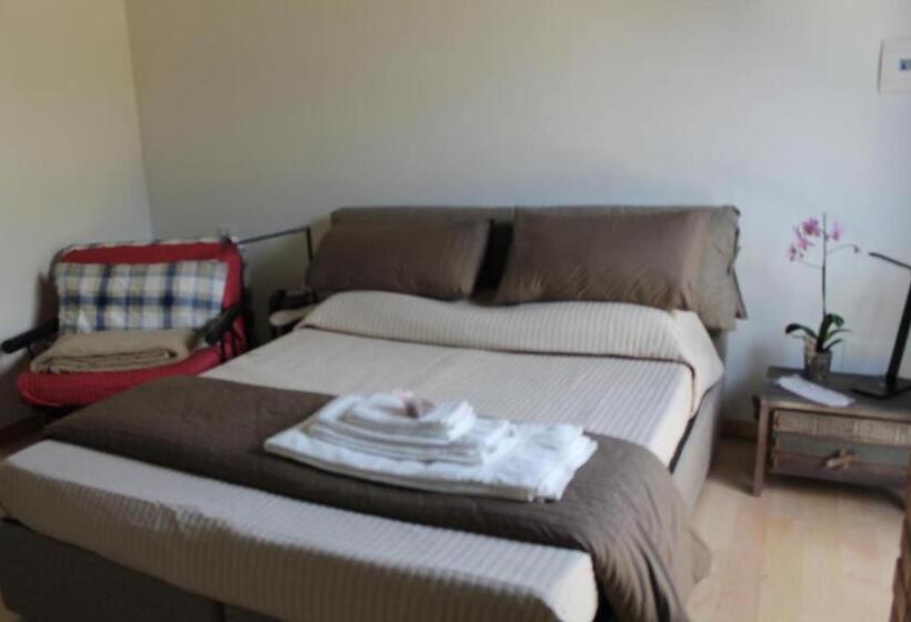 استراحتگاه Country House Erba Regina