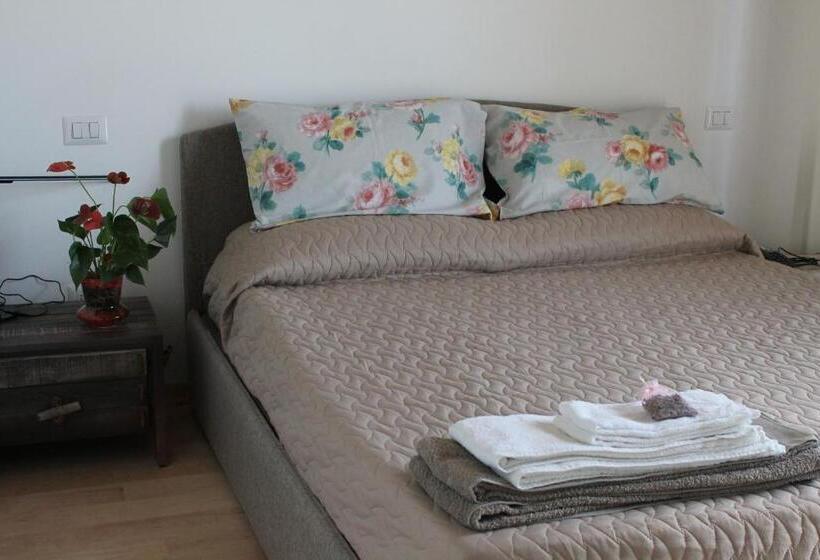 استراحتگاه Country House Erba Regina