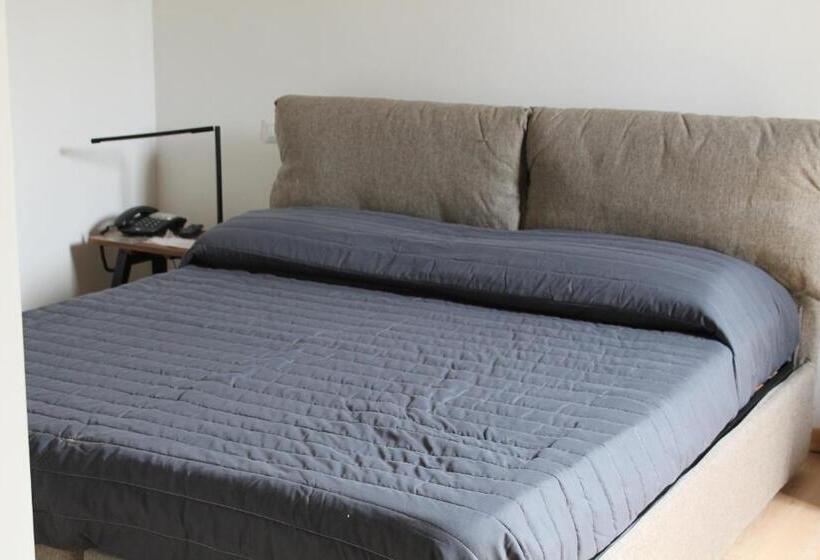 استراحتگاه Country House Erba Regina