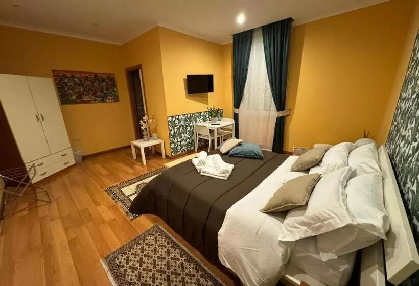 تختخواب و صبحانه Casina Dei Marsi