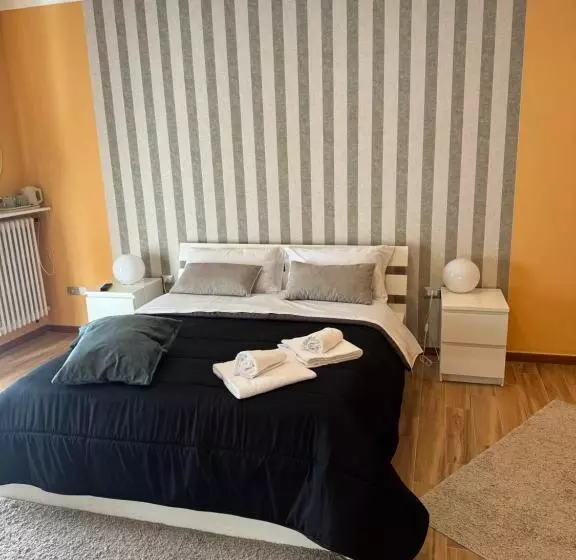 تختخواب و صبحانه Casina Dei Marsi
