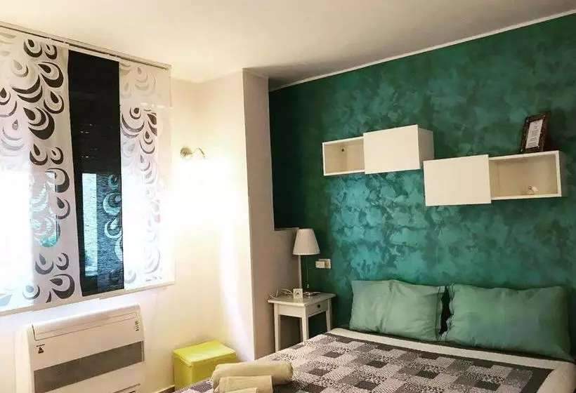 تختخواب و صبحانه Rosemary Charming Rooms