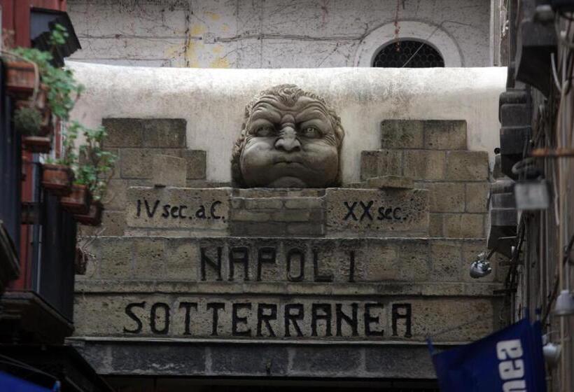 تختخواب و صبحانه Stella Diana