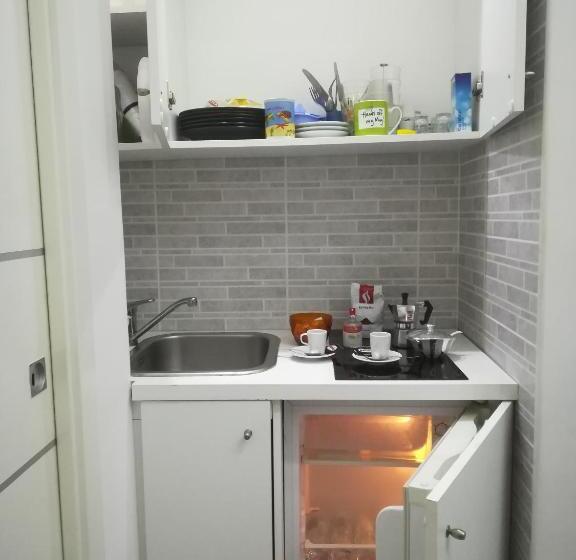 تختخواب و صبحانه Stella Diana