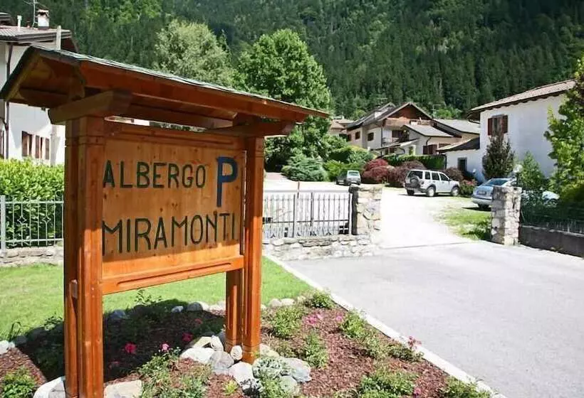 ホテル Albergo Miramonti
