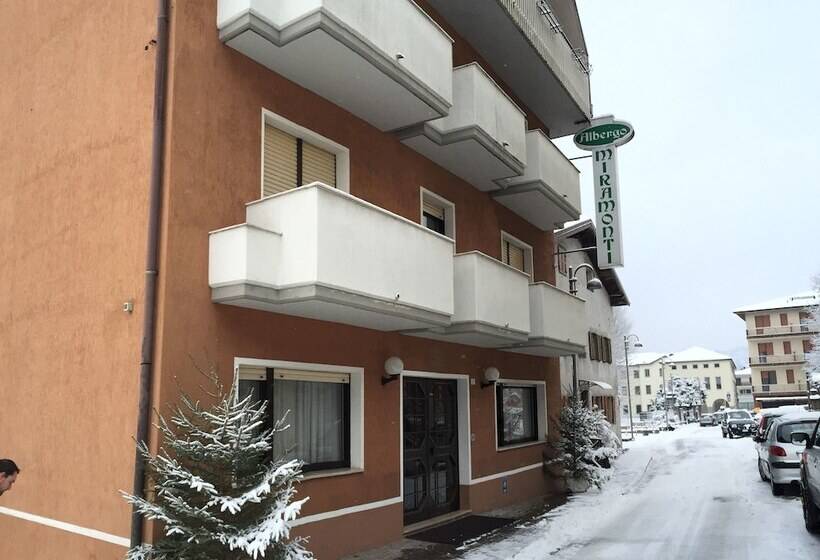 בית מלון כפרי Albergo Miramonti