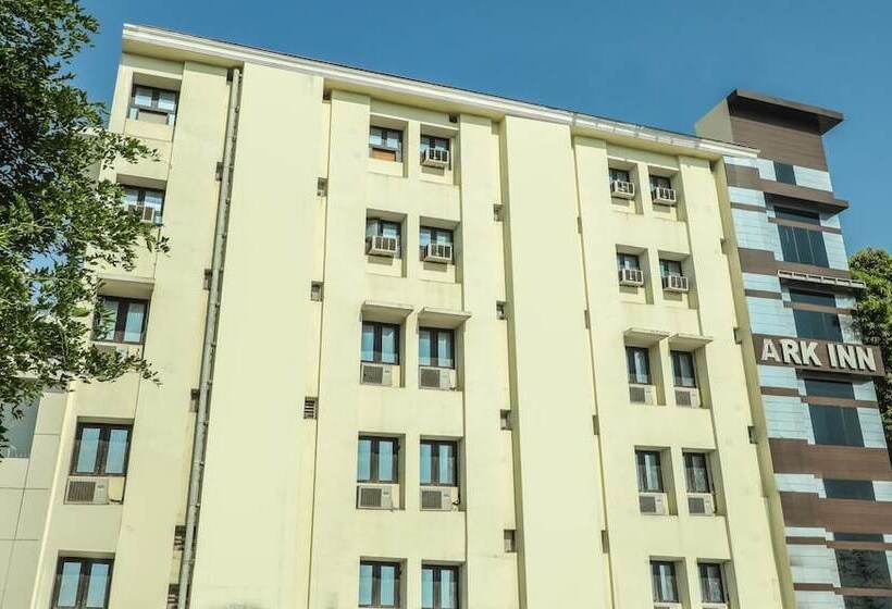 בית מלון כפרי Ark Inn  Residency