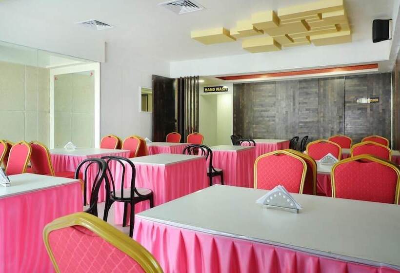 בית מלון כפרי Ark Inn  Residency