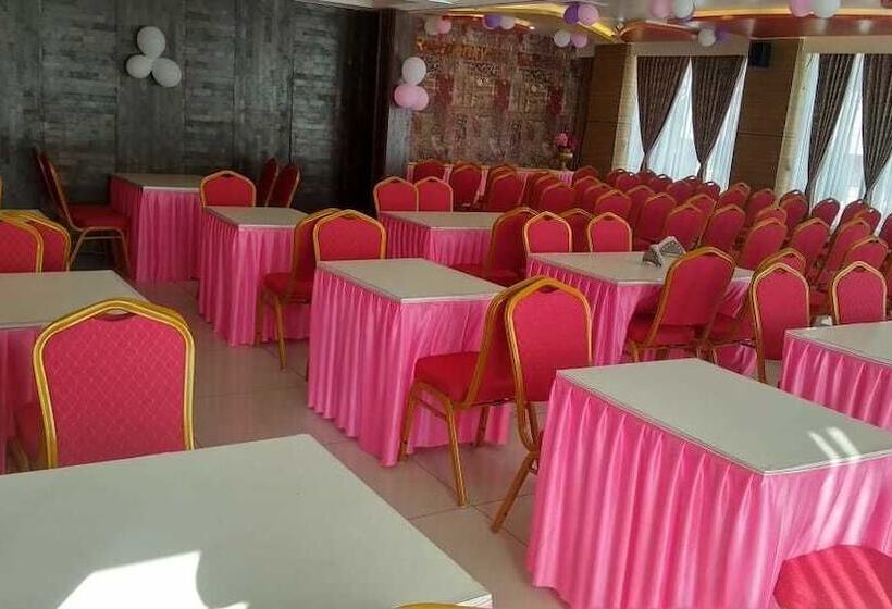 בית מלון כפרי Ark Inn  Residency