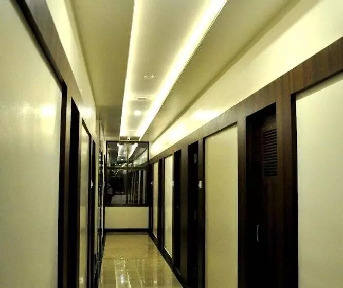 Hotelli Gulmohar Pride