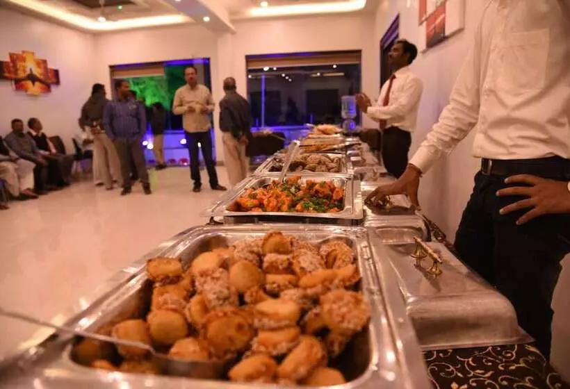 Hotelli Gulmohar Pride