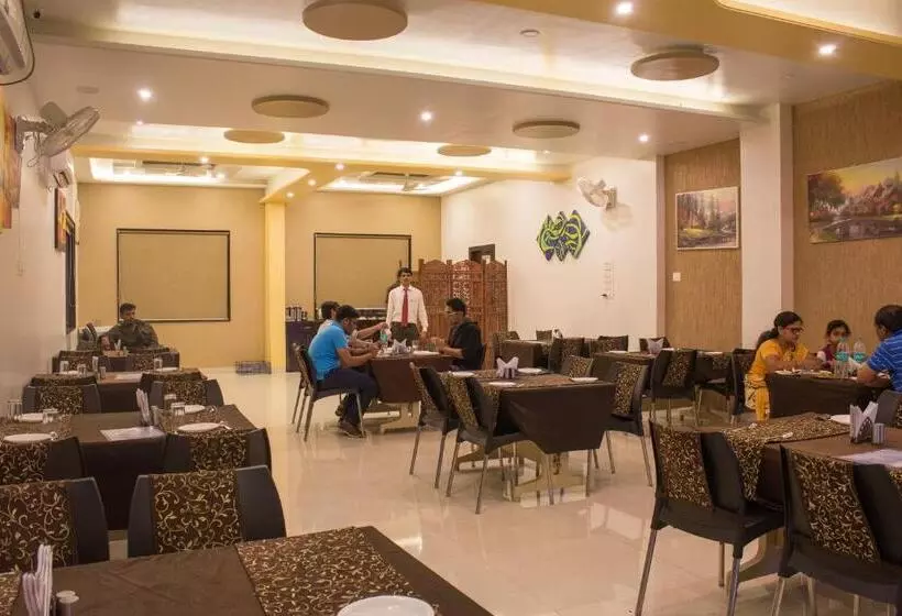 Hotelli Gulmohar Pride