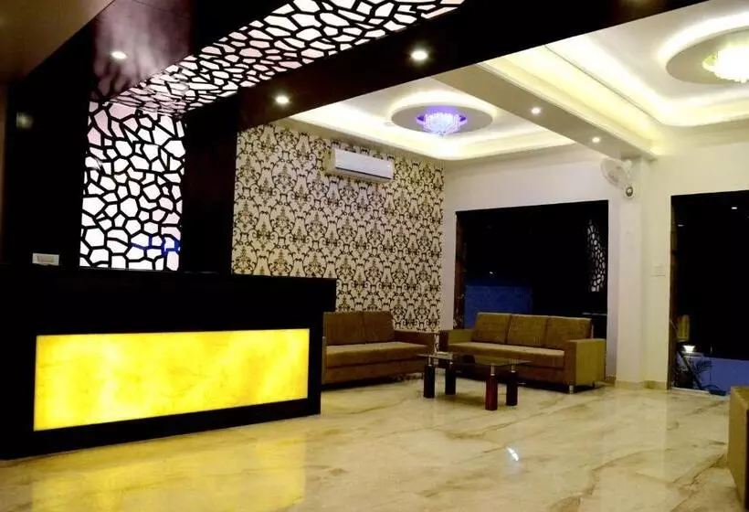 Hotelli Gulmohar Pride