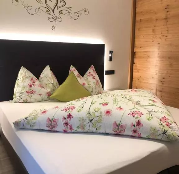 ホテル Pension Florian