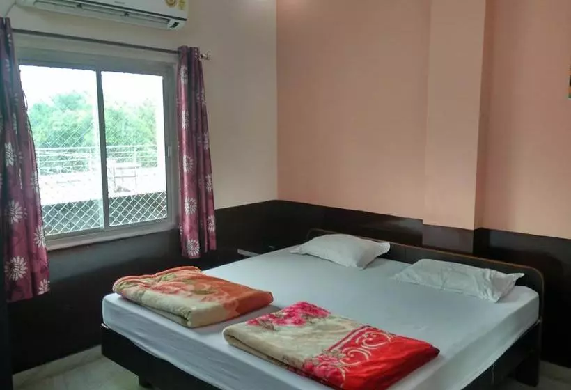 ホテル Sanjog Resort