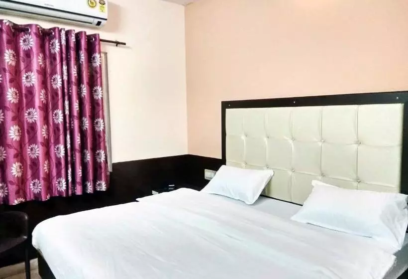 ホテル Sanjog Resort