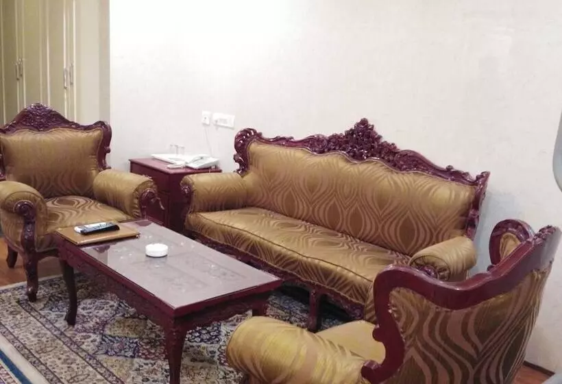 Hotelli Mourya Lords Inn, Kurnool