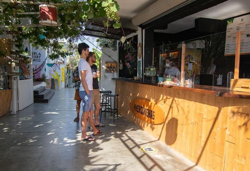 ホテル Urla Surf House