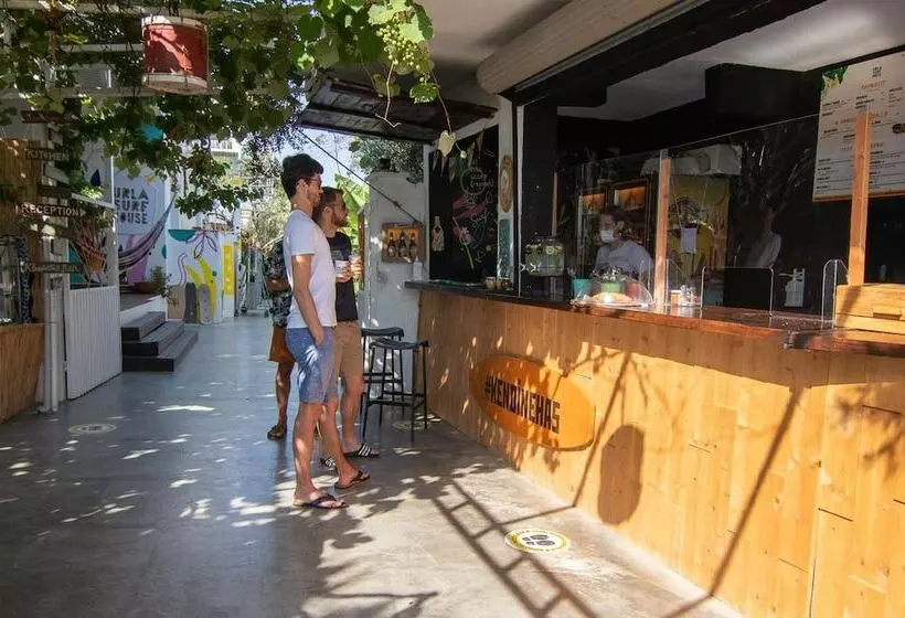 ホテル Urla Surf House