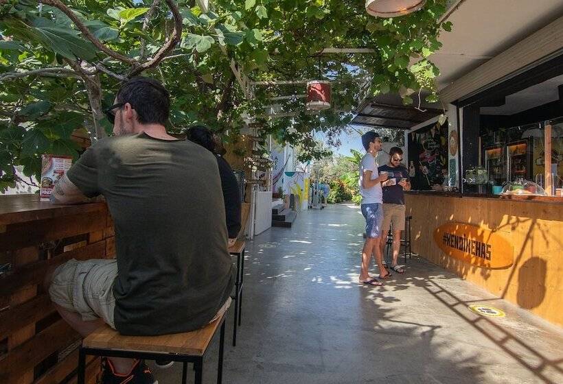 ホテル Urla Surf House