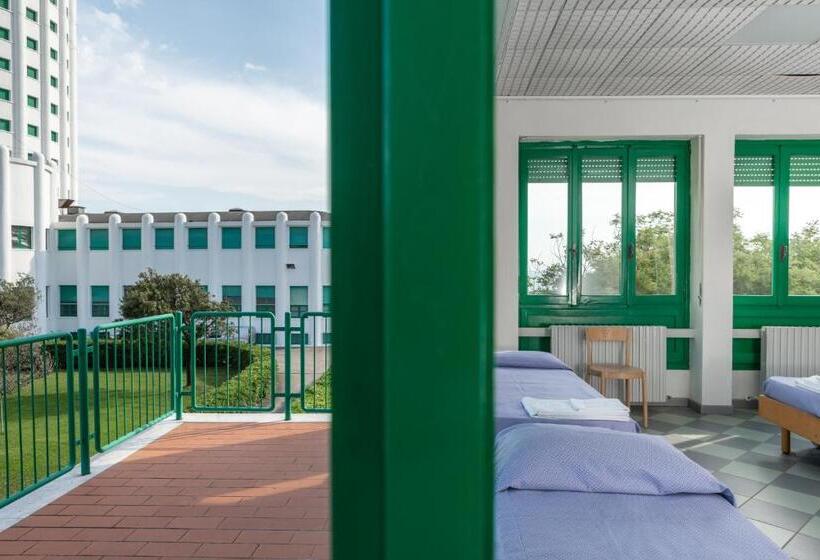 호텔 Villaggio Torre Marina