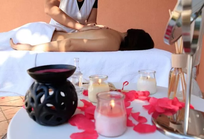 Aamiaismajoitus (B&B) Il Giardino Delle Jacaranda