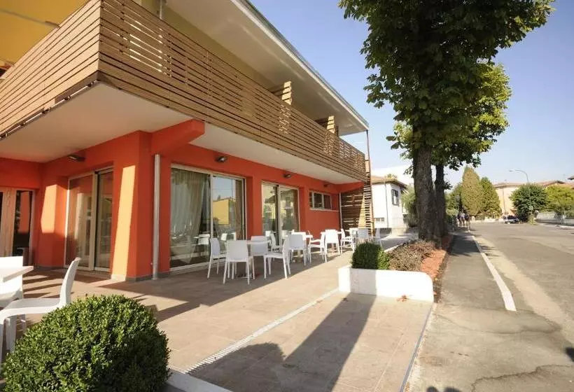 تختخواب و صبحانه Locanda Dogana