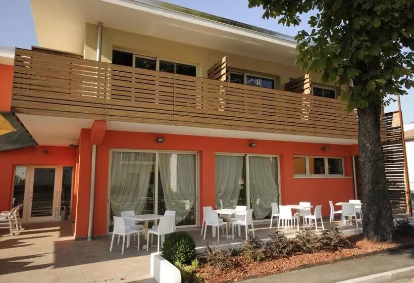 تختخواب و صبحانه Locanda Dogana